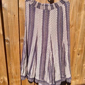 Lola P. Skirt